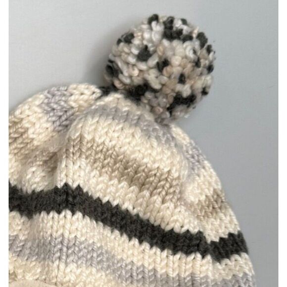 American Eagle Trapper Ear Hat – Cream with Gray, Tan & Black Stripes – Winter - - Picture 2 of 9